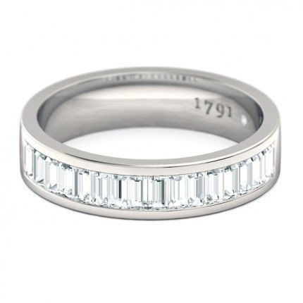  White Gold Quadrata Celebration Ring