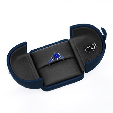 Sapphire Ring White Gold Alta - Box View