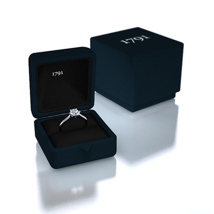 Diamond Ring Platinum 950 1791 Solitaire - Box View